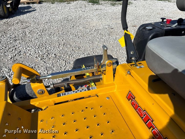 image for item FC5886 2014 Hustler Fastrak SD ZTR ZTR lawn mower