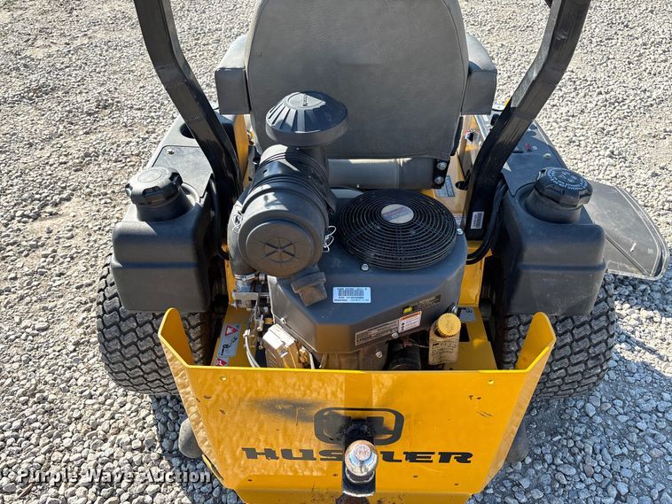 image for item FC5886 2014 Hustler Fastrak SD ZTR ZTR lawn mower