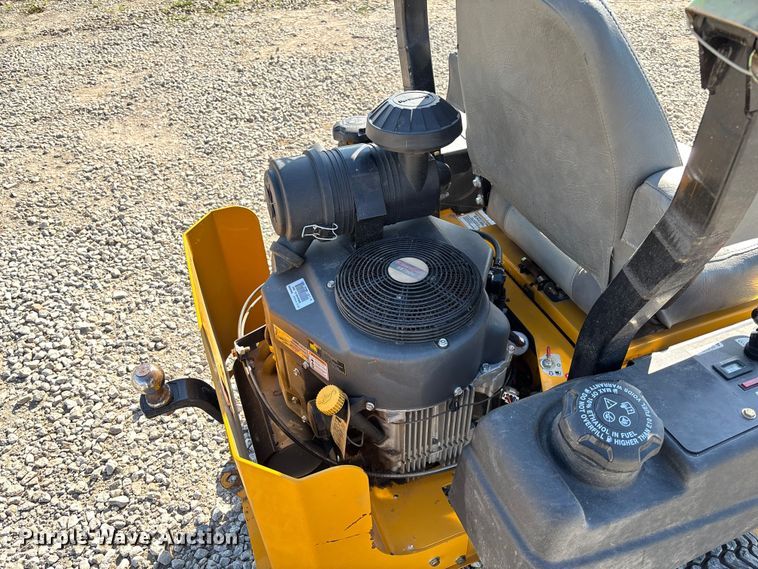image for item FC5886 2014 Hustler Fastrak SD ZTR ZTR lawn mower