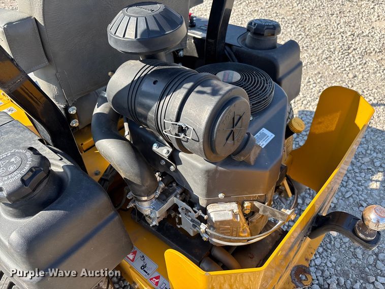 image for item FC5886 2014 Hustler Fastrak SD ZTR ZTR lawn mower