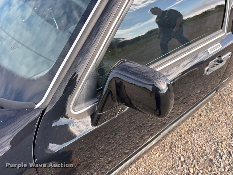 image for item FG0400 1997 Lincoln Town Car limousine