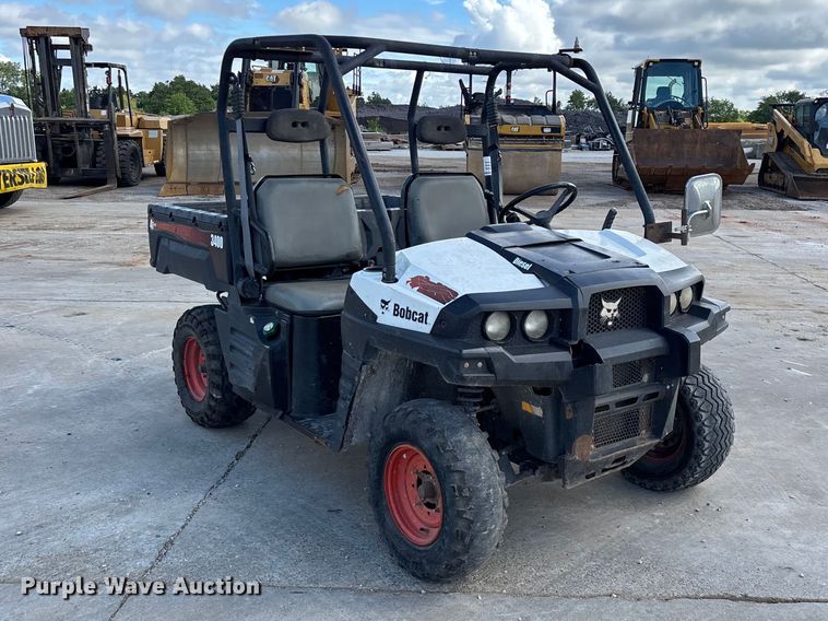 image for item FG0420 2013 Bobcat 3400 utility vehicle