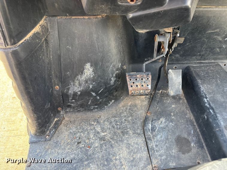 image for item FG0420 2013 Bobcat 3400 utility vehicle