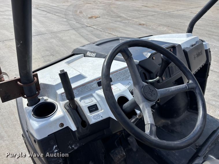 image for item FG0420 2013 Bobcat 3400 utility vehicle