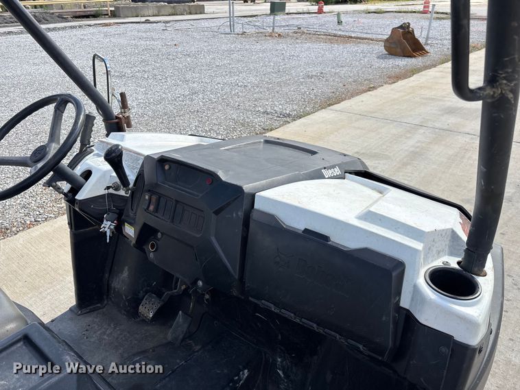 image for item FG0420 2013 Bobcat 3400 utility vehicle
