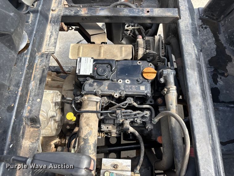image for item FG0420 2013 Bobcat 3400 utility vehicle