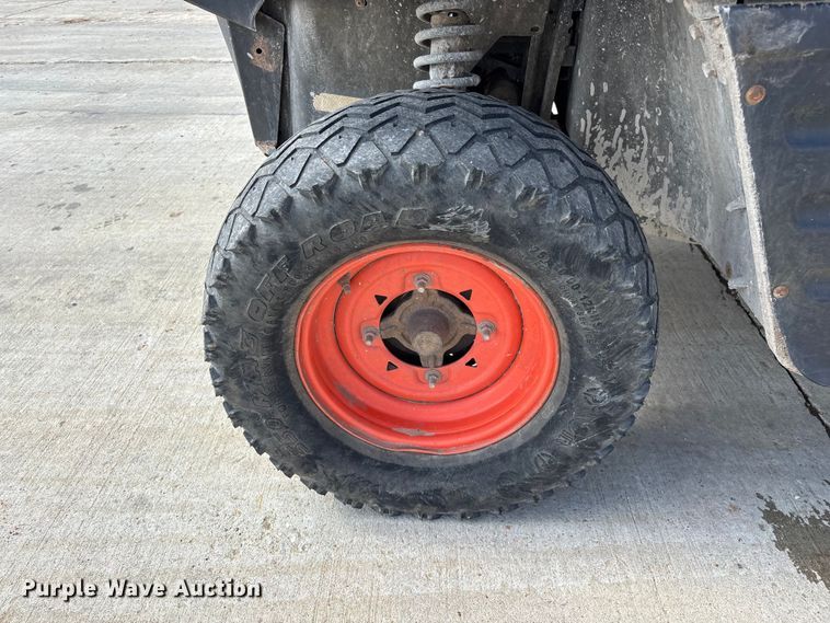 image for item FG0420 2013 Bobcat 3400 utility vehicle