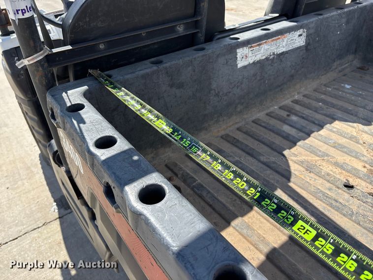 image for item FG0420 2013 Bobcat 3400 utility vehicle