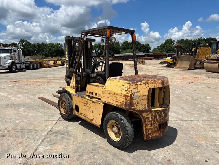 image for item FG0421 Hyster forklift