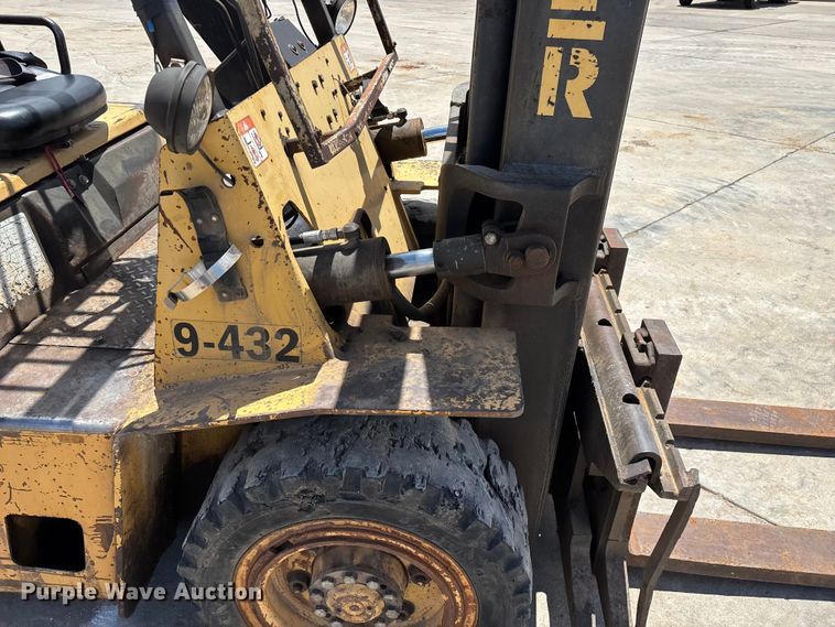 image for item FG0421 Hyster forklift