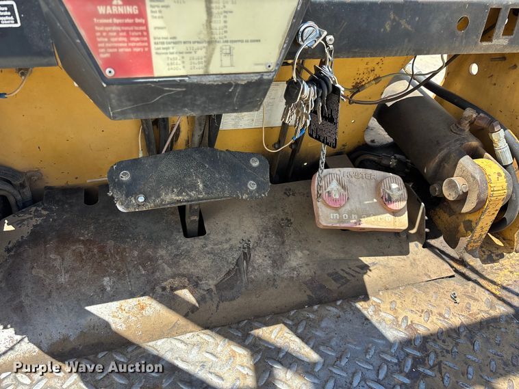 image for item FG0421 Hyster forklift