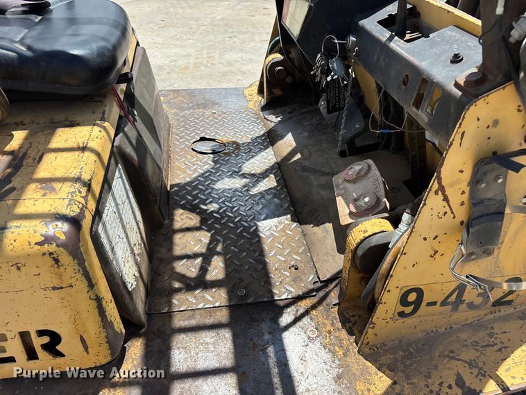 image for item FG0421 Hyster forklift