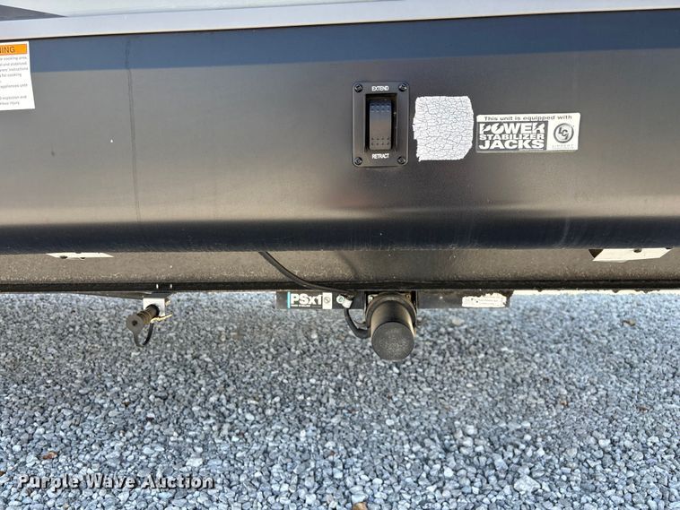 image for item FG0427 2021 Jayco JayFlight camper