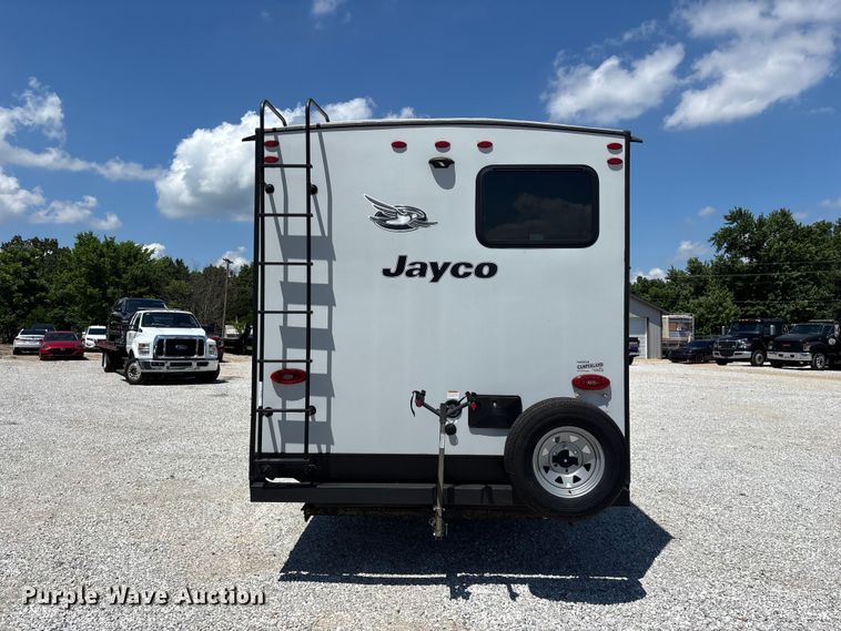 image for item FG0427 2021 Jayco JayFlight camper