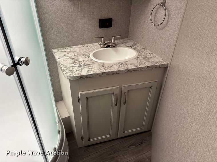image for item FG0427 2021 Jayco JayFlight camper