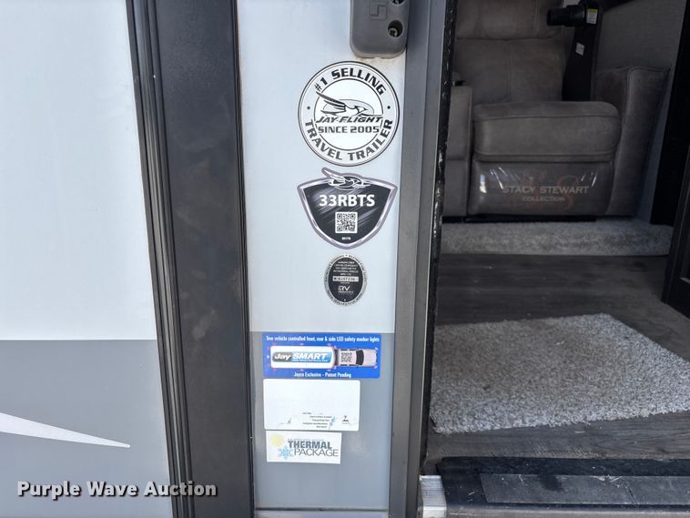 image for item FG0427 2021 Jayco JayFlight camper