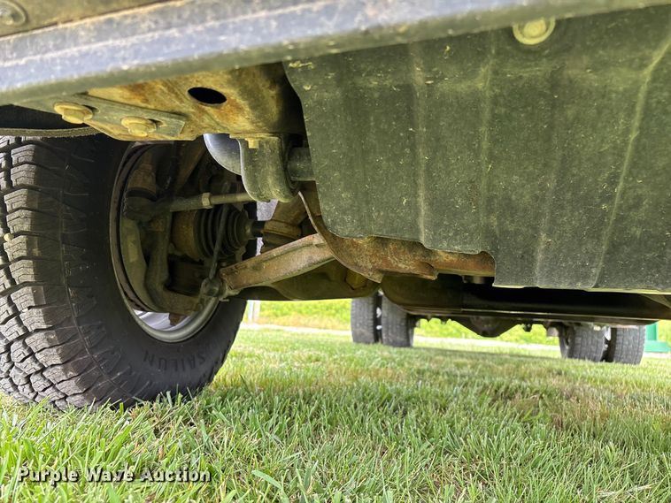 image for item FG0454 2020 Chevrolet Silverado 3500HD flatbed pickup truck