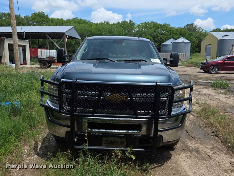 image for item FH6148 2013 Chevrolet Silverado 2500HD pickup truck