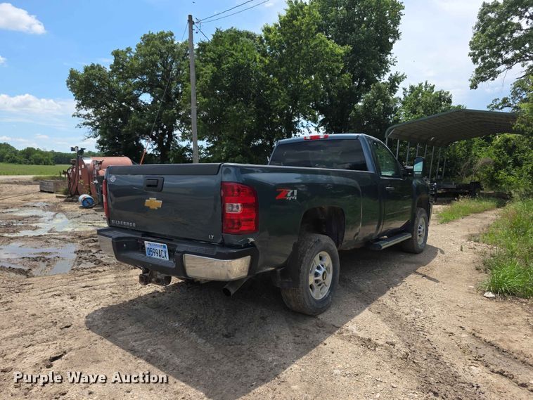 image for item FH6148 2013 Chevrolet Silverado 2500HD pickup truck