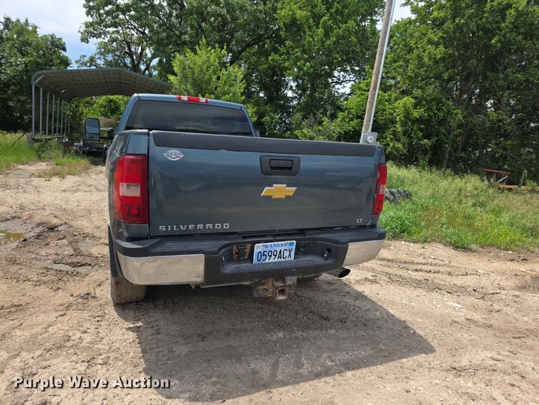 image for item FH6148 2013 Chevrolet Silverado 2500HD pickup truck