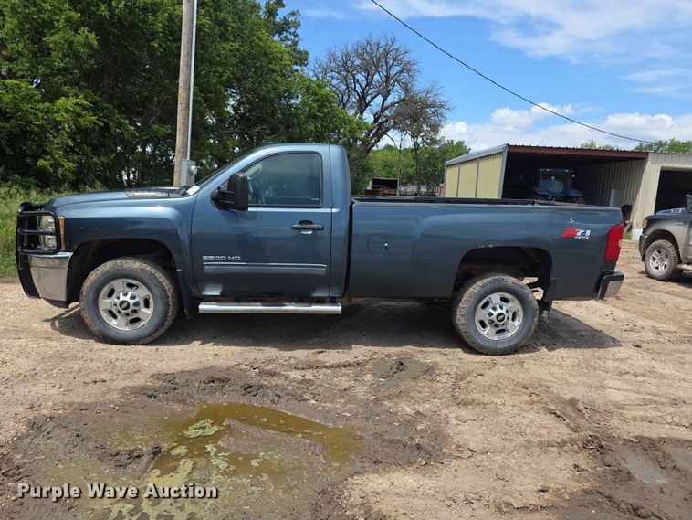 image for item FH6148 2013 Chevrolet Silverado 2500HD pickup truck