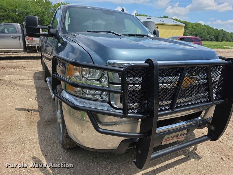 image for item FH6148 2013 Chevrolet Silverado 2500HD pickup truck