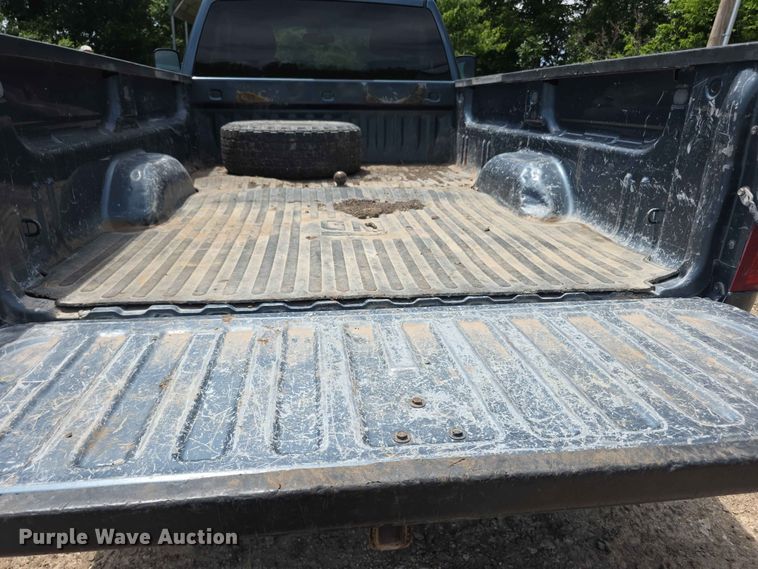 image for item FH6148 2013 Chevrolet Silverado 2500HD pickup truck
