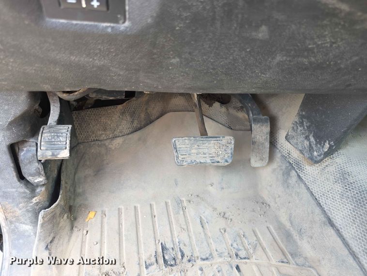 image for item FH6148 2013 Chevrolet Silverado 2500HD pickup truck