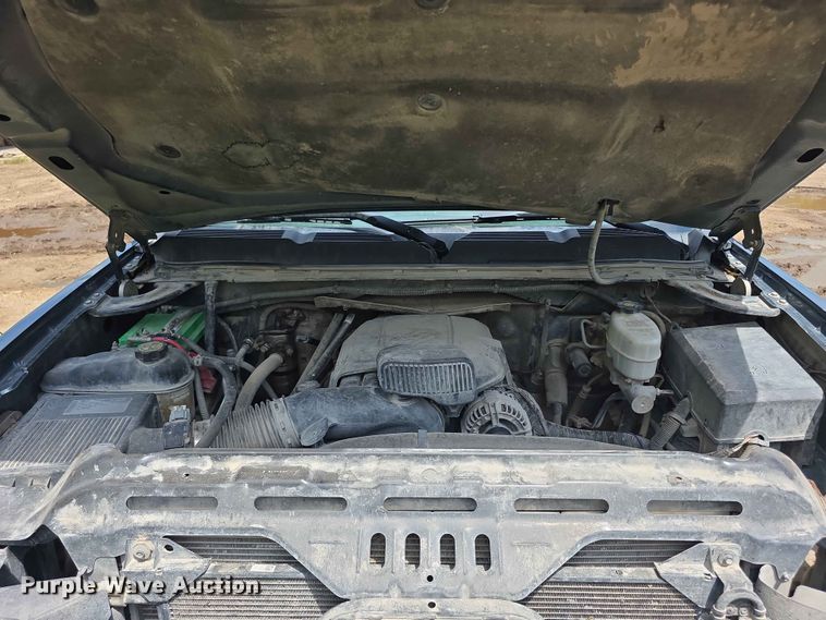 image for item FH6148 2013 Chevrolet Silverado 2500HD pickup truck