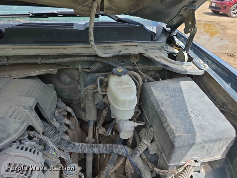 image for item FH6148 2013 Chevrolet Silverado 2500HD pickup truck