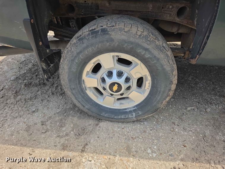 image for item FH6148 2013 Chevrolet Silverado 2500HD pickup truck