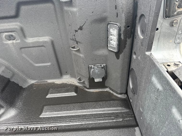 image for item FH6629 2021 GMC Sierra 1500 Crew Cab pickup truck