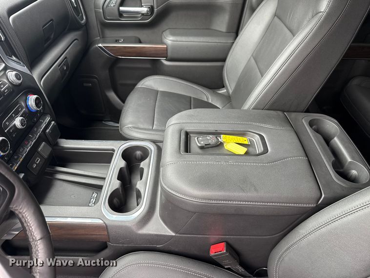 image for item FH6629 2021 GMC Sierra 1500 Crew Cab pickup truck