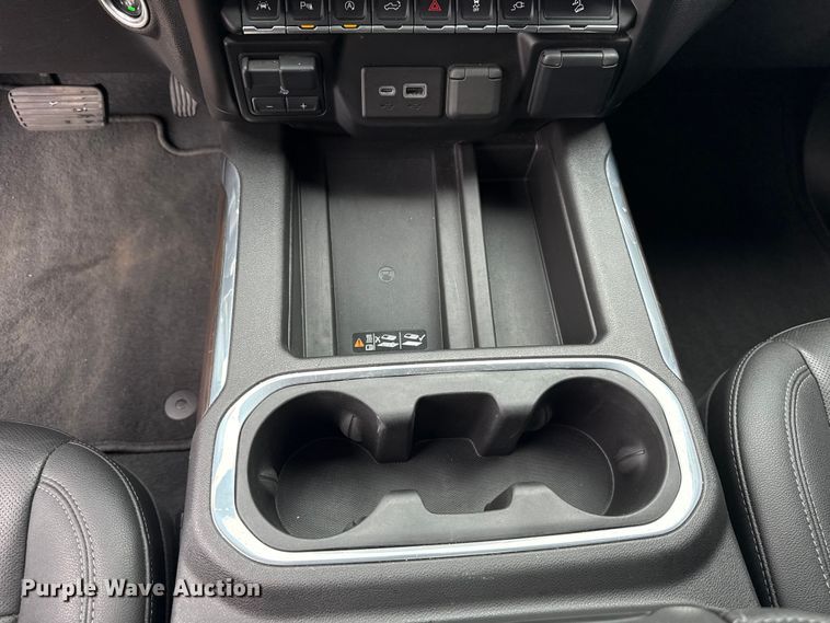image for item FH6629 2021 GMC Sierra 1500 Crew Cab pickup truck