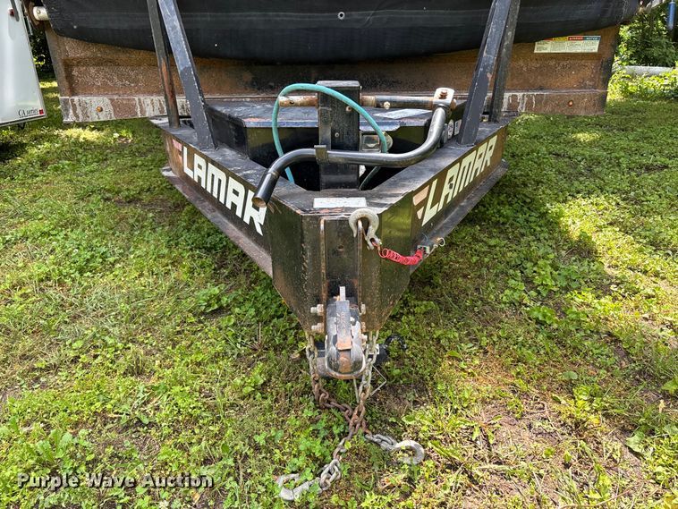 image for item FH7151 2018 Lamar dump trailer