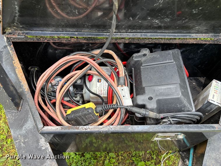 image for item FH7151 2018 Lamar dump trailer