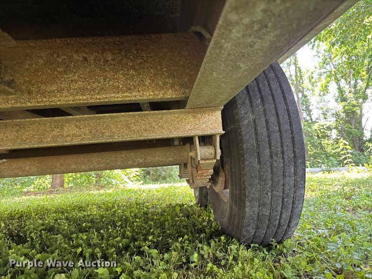 image for item FH7151 2018 Lamar dump trailer