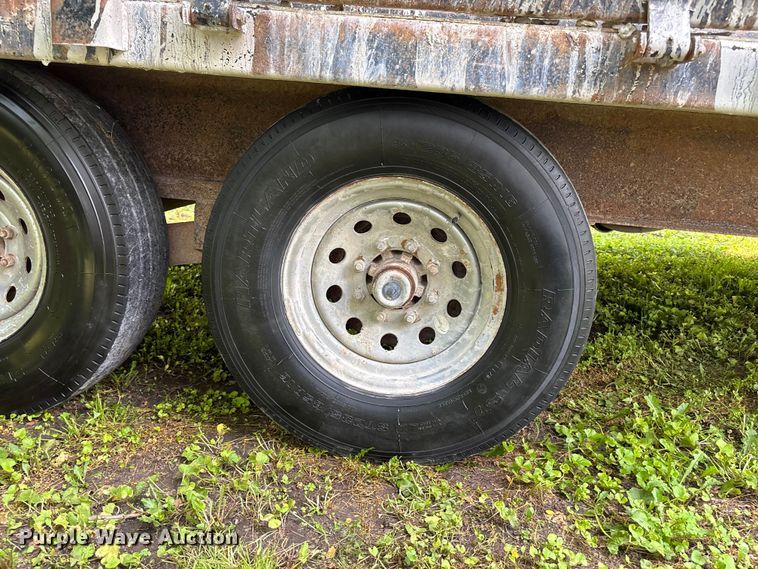 image for item FH7151 2018 Lamar dump trailer