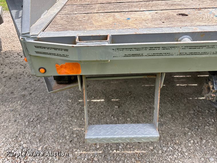 image for item FH7153 2021 Diamond C Roadclipper hydraulic tail equipment trailer