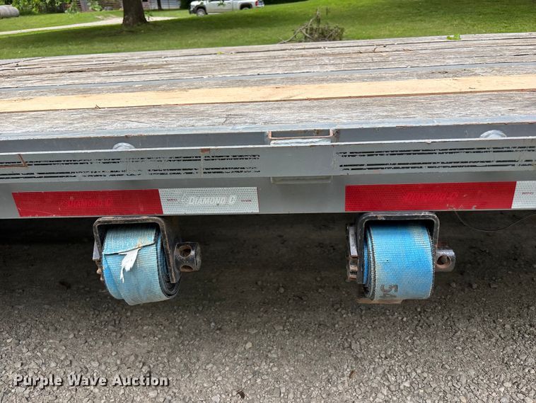 image for item FH7153 2021 Diamond C Roadclipper hydraulic tail equipment trailer
