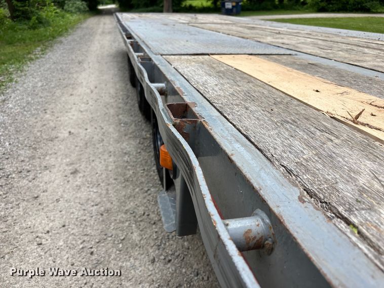 image for item FH7153 2021 Diamond C Roadclipper hydraulic tail equipment trailer