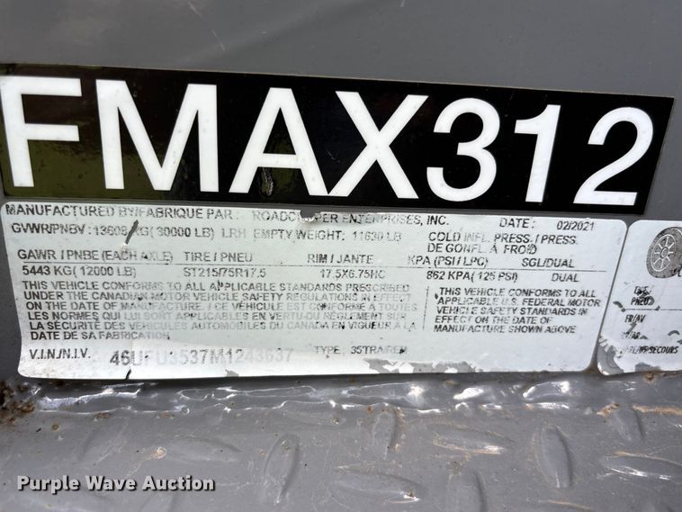 image for item FH7153 2021 Diamond C Roadclipper hydraulic tail equipment trailer