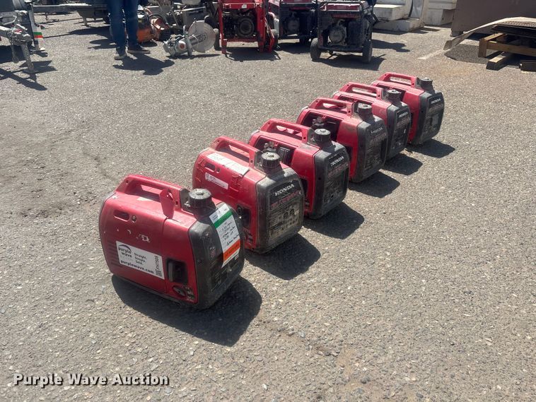 image for item FH7505 (6) Honda EU2000I generators