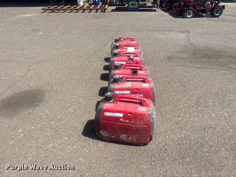image for item FH7505 (6) Honda EU2000I generators