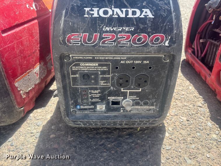 image for item FH7505 (6) Honda EU2000I generators