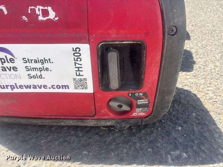 image for item FH7505 (6) Honda EU2000I generators