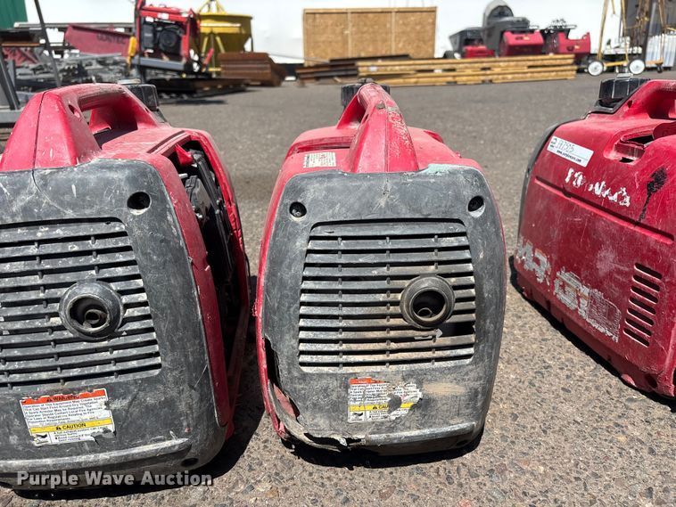 image for item FH7505 (6) Honda EU2000I generators