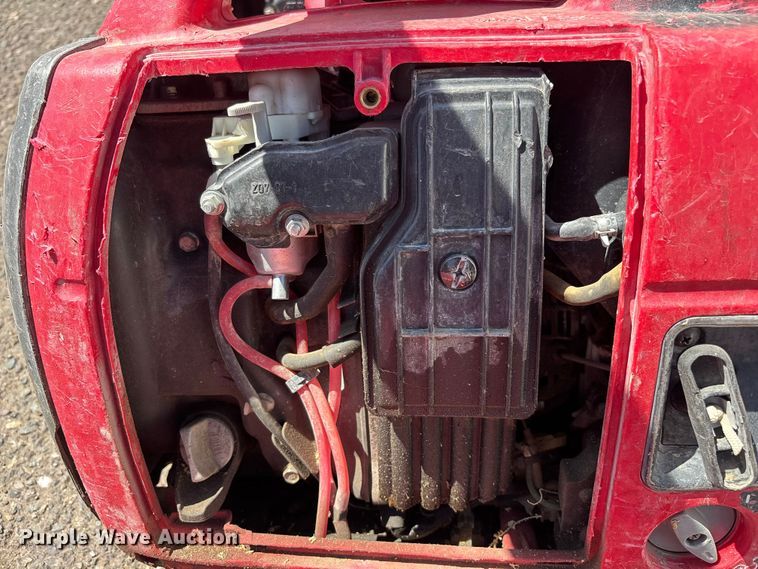 image for item FH7505 (6) Honda EU2000I generators