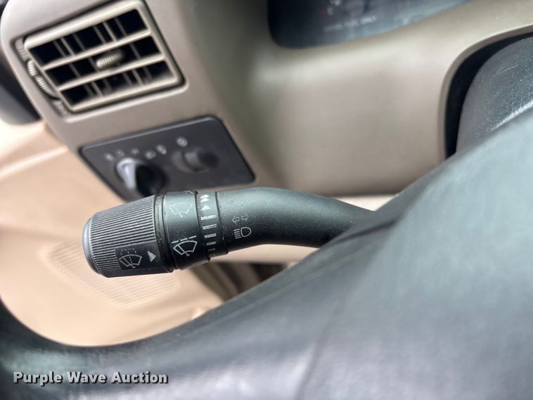image for item FI0183 2004 Ford F250 Super Duty XL Ext. Cab pickup truck