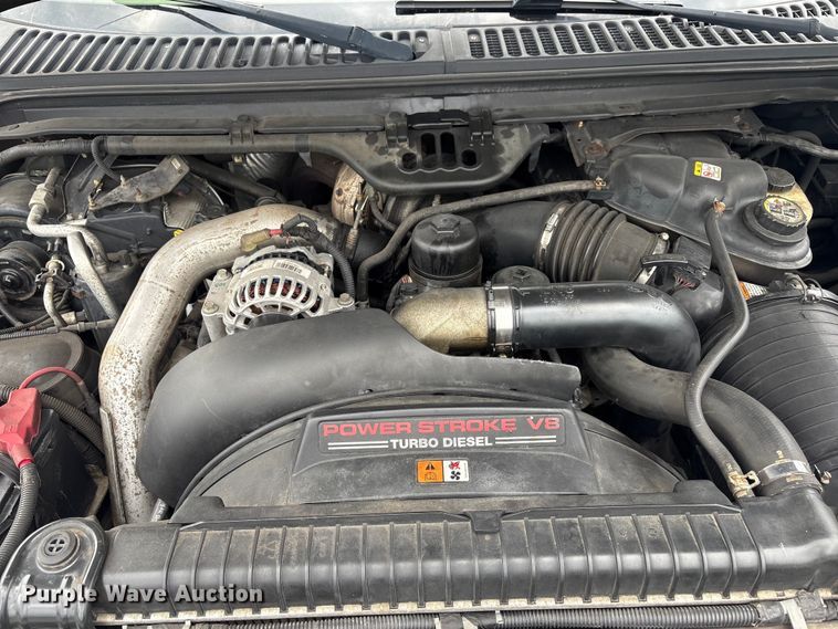 image for item FI0183 2004 Ford F250 Super Duty XL Ext. Cab pickup truck
